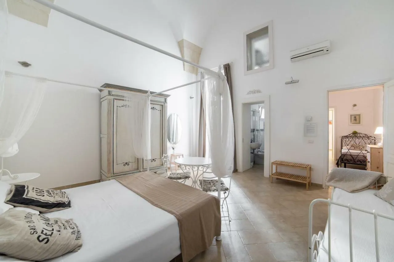 Nuvole Barocche B&B Lecce 0*,  Italie